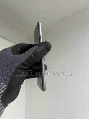 Apple iPhone 6 64 GB Gray