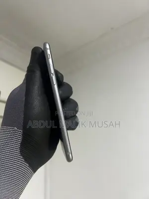 Apple iPhone 6 64 GB Gray