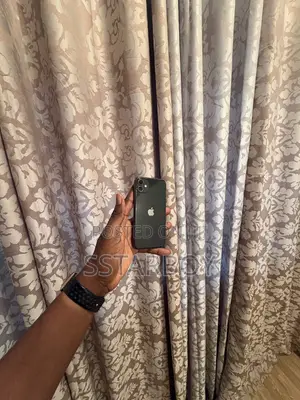 Apple iPhone 11 64 GB Black