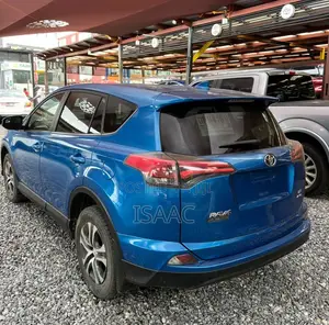 Toyota RAV4 2018 Blue