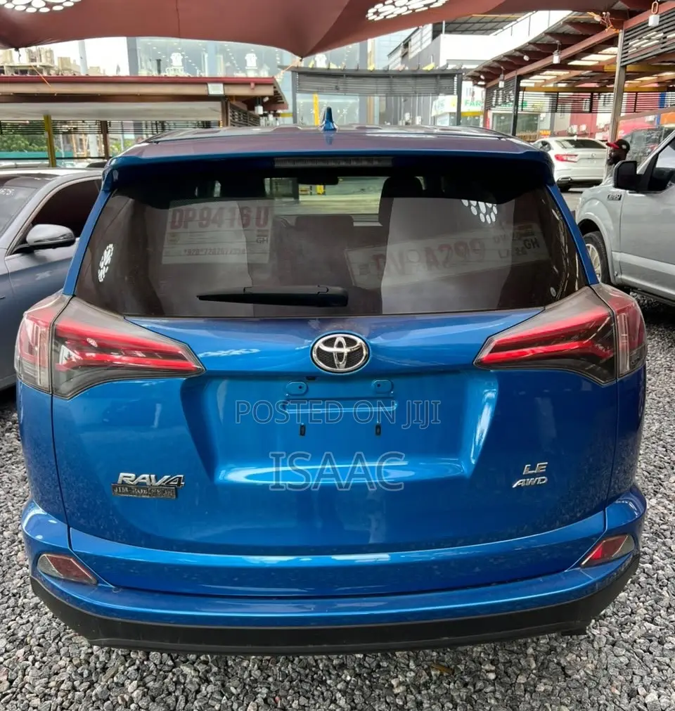 Toyota RAV4 2018 Blue