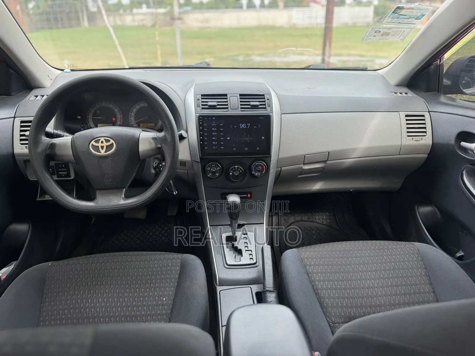 Toyota Corolla LE 4dr Sedan (1.8L 4cyl 4A) 2011 Red