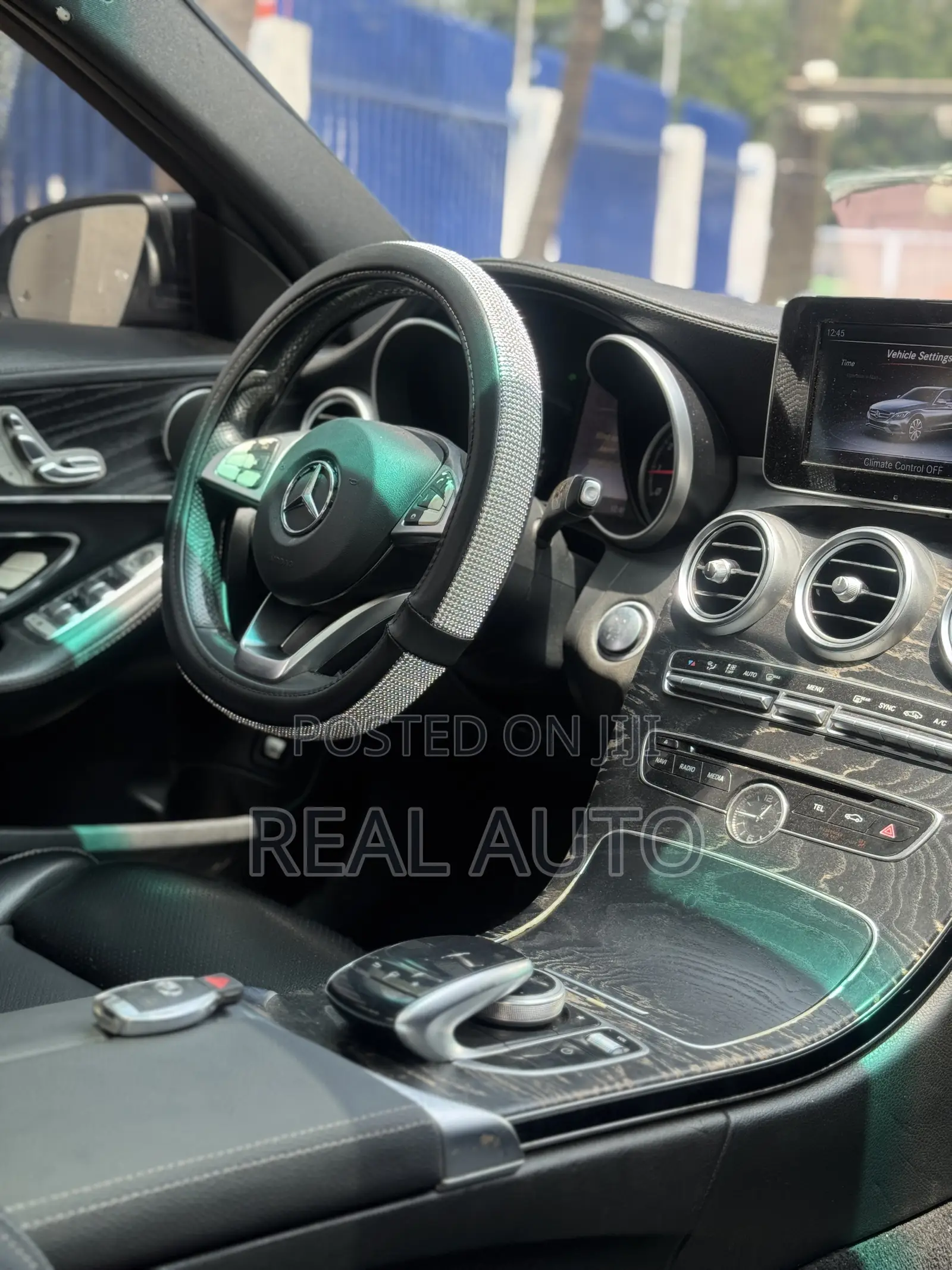 Mercedes-Benz C300 Sport 4Matic Sedan AWD (2.0L 4cyl 7A) 2017 Gray