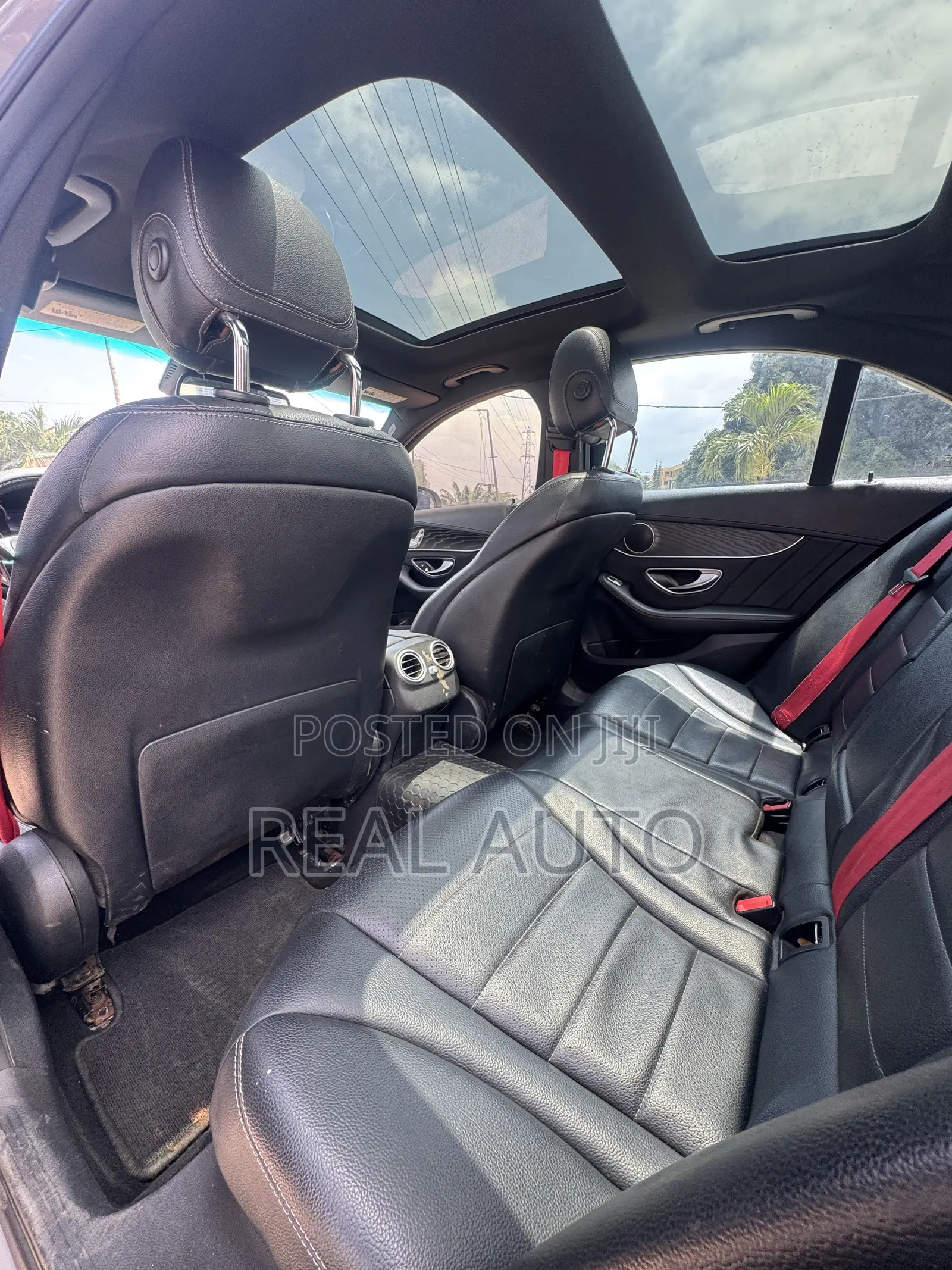 Mercedes-Benz C300 Sport 4Matic Sedan AWD (2.0L 4cyl 7A) 2017 Gray