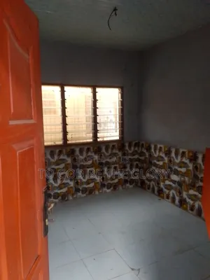 1bdrm Apartment in Madina for rent