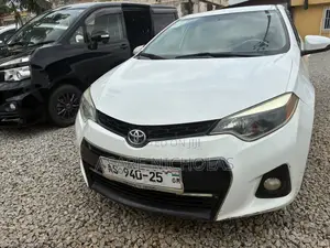 Toyota Corolla 2016 White