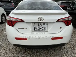 Toyota Corolla 2016 White