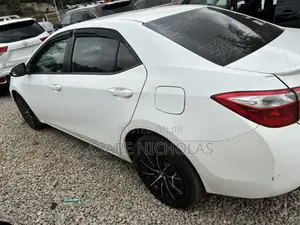 Toyota Corolla 2016 White