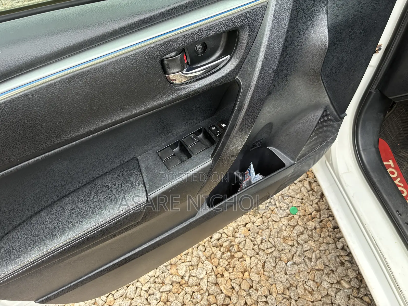 Toyota Corolla 2016 White