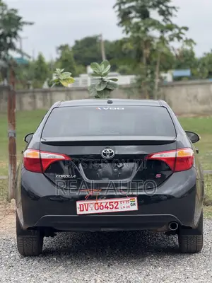 Toyota Corolla S Plus 4dr Sedan (1.8L 4cyl 6M) 2015 Black