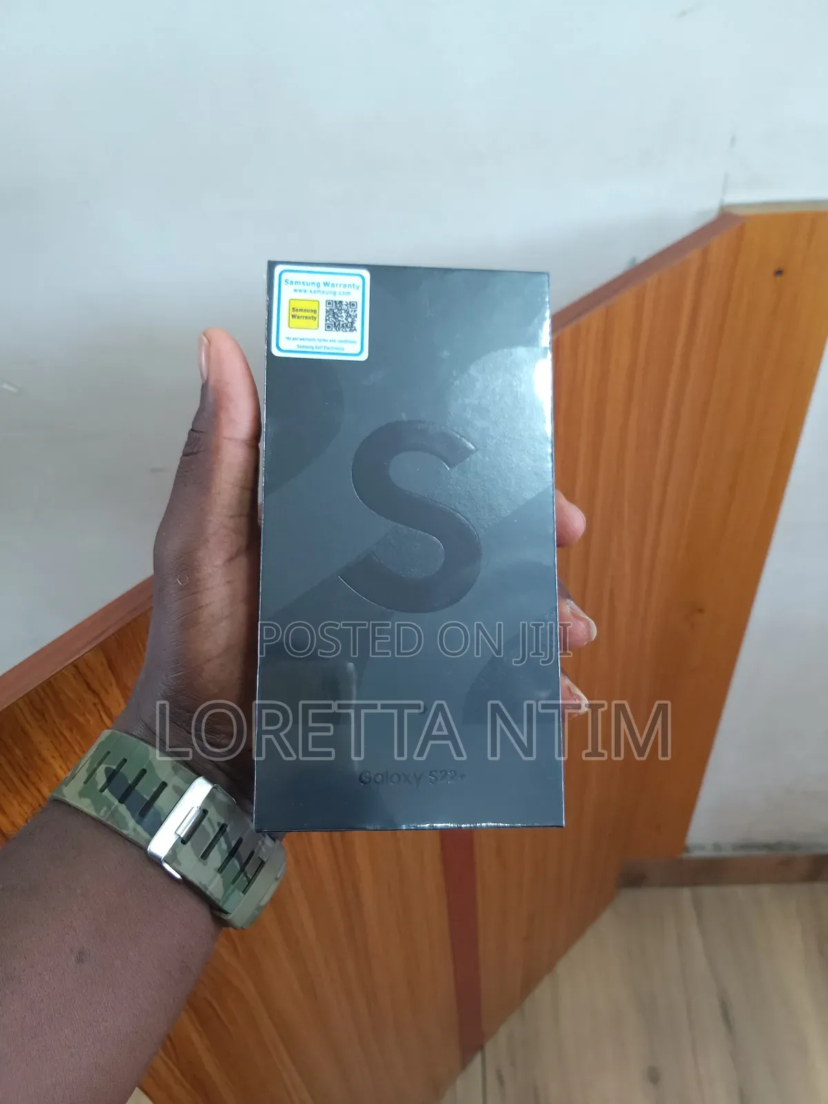 New Samsung Galaxy S22 5G 128 GB Black