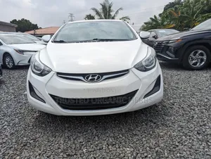 Hyundai Elantra Limited 4dr Sedan (1.8L 4cyl 6A) 2014 White