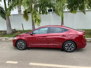 Hyundai Elantra ECO 2018 Red