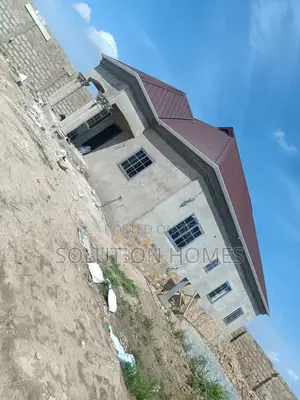 3bdrm Block of Flats in Kasoa for sale