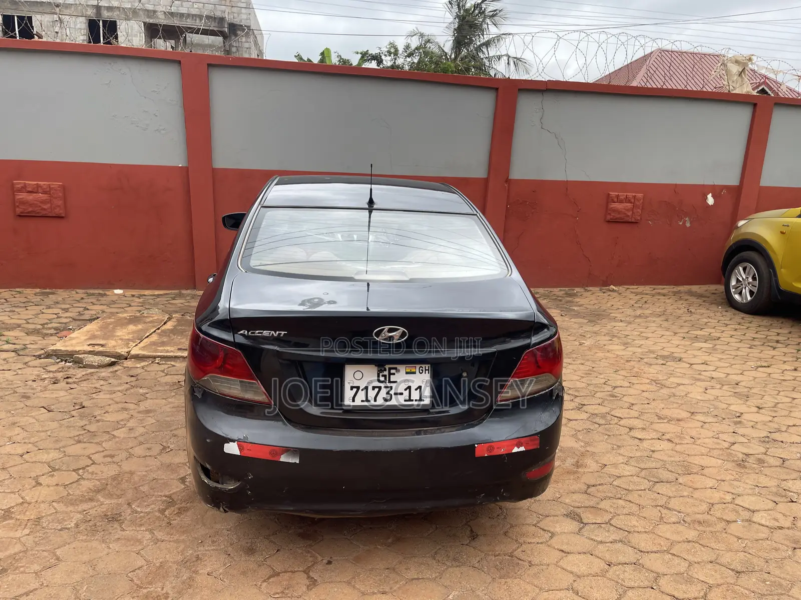 Hyundai Accent 2011 Black