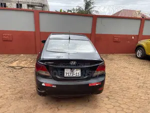 Hyundai Accent 2011 Black