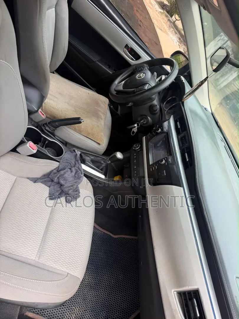Toyota Corolla 2015