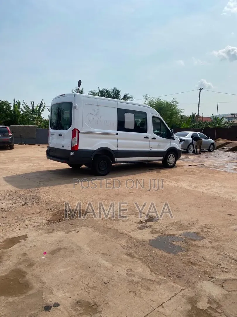 Ford Transit 2018 White