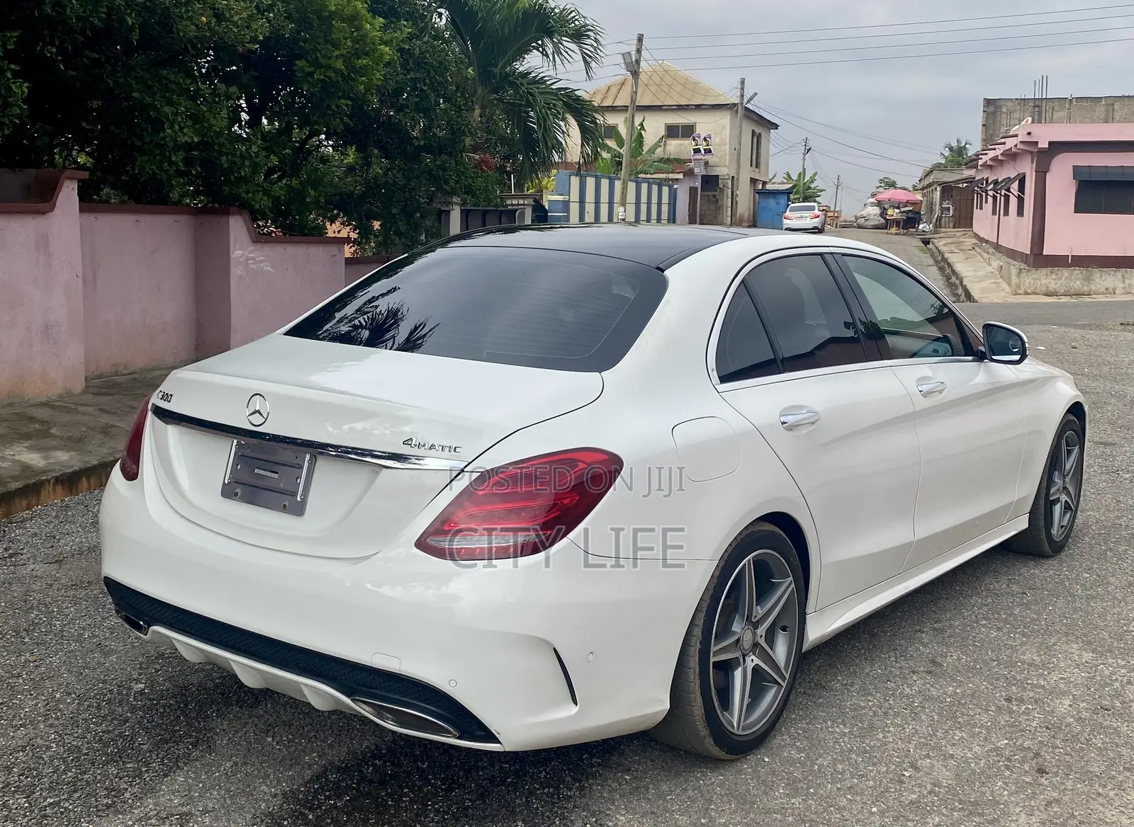 Mercedes-Benz C300 Base AWD 4Matic Sedan (2.0L 4cyl 7A) 2015 White