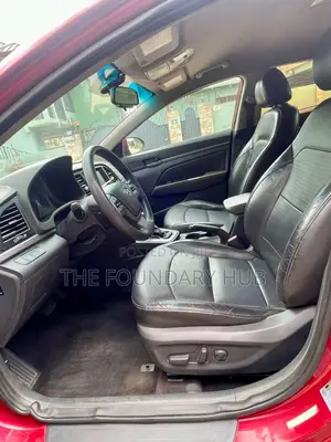 Hyundai Elantra Limited Sedan FWD (2.0L 4cyl 6A) 2017 Red