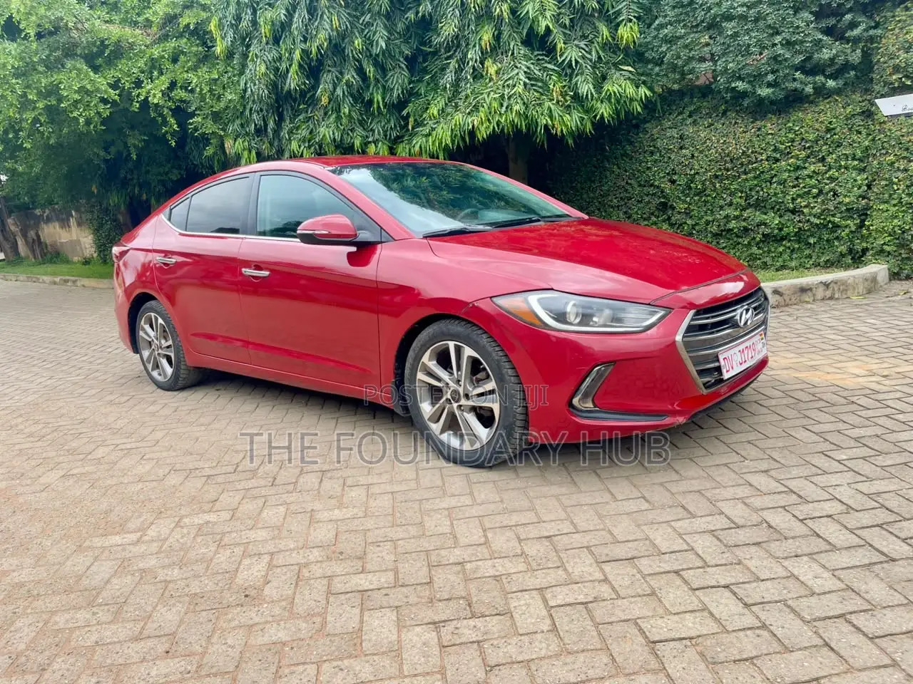 Hyundai Elantra Limited Sedan FWD (2.0L 4cyl 6A) 2017 Red