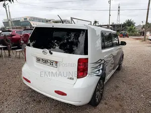 Scion xB 2015 White