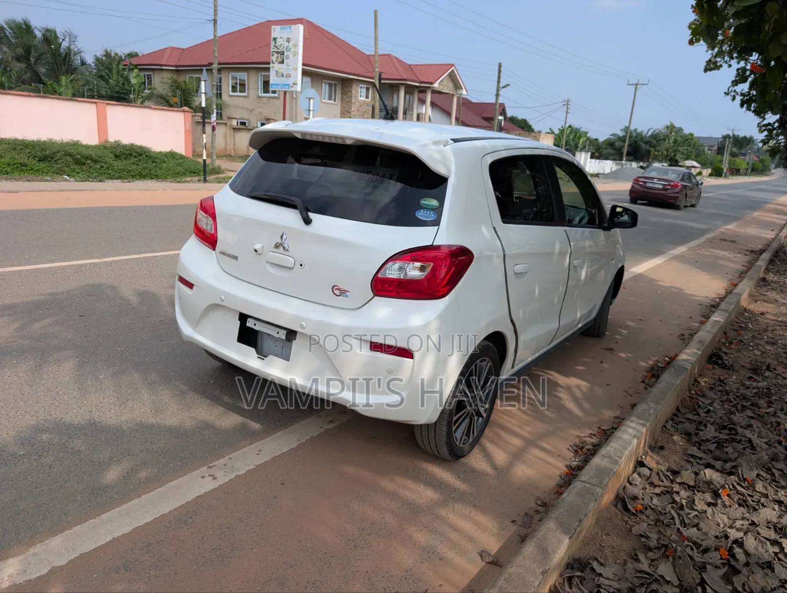 Mitsubishi Mirage 2017 White