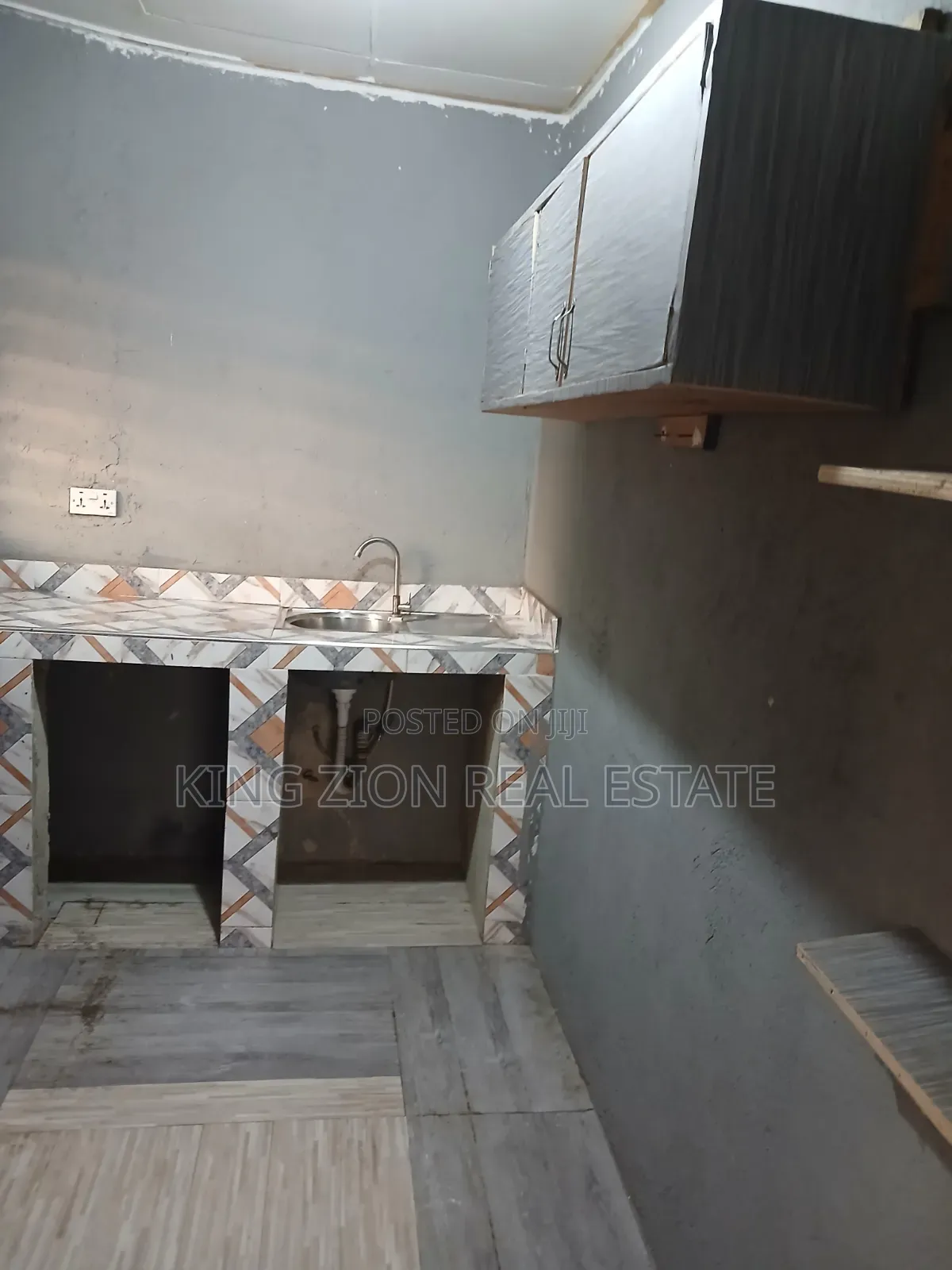 1bdrm Apartment in Kingzion Real, Awoshie for rent
