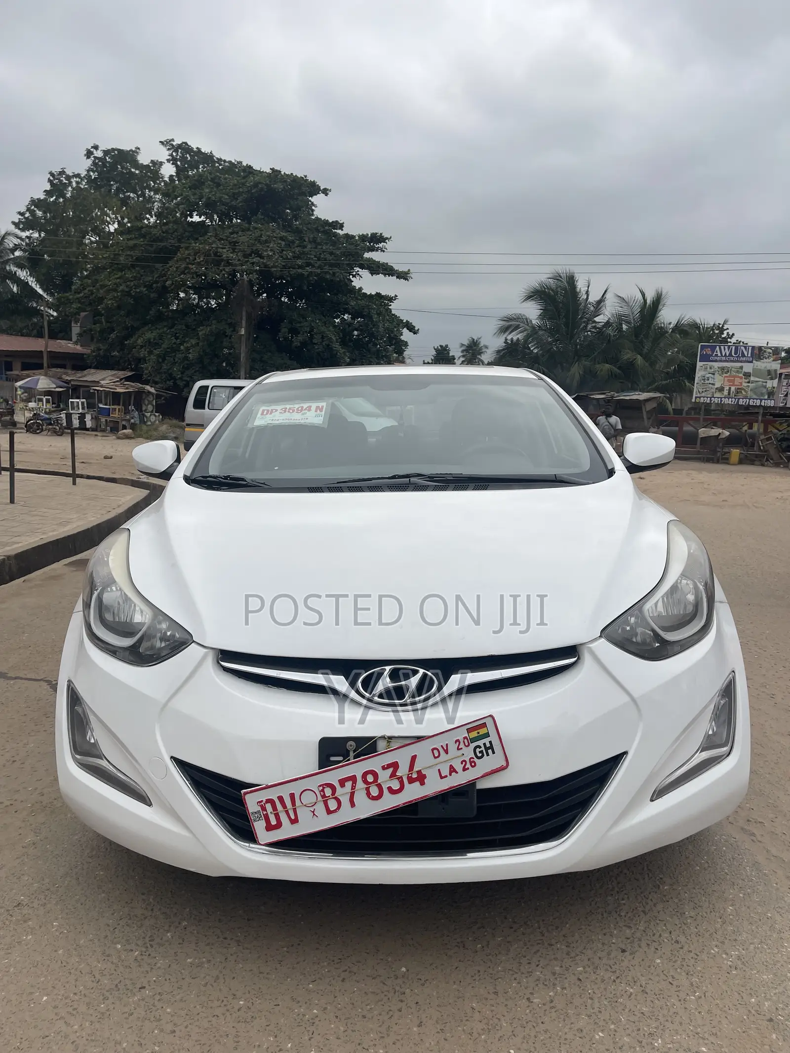 Hyundai Elantra Limited Sedan FWD (1.8L 4cyl 6A) 2016 White