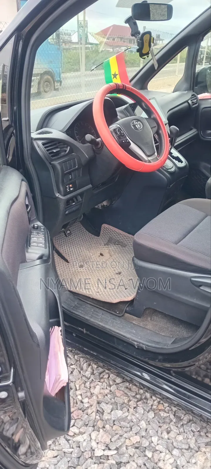 Toyota Noah 2015 Black