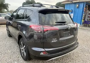 Toyota RAV4 XLE AWD (2.5L 4cyl 6A) 2017 Black