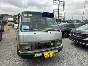 Nissan Caravan (Urvan) 2000