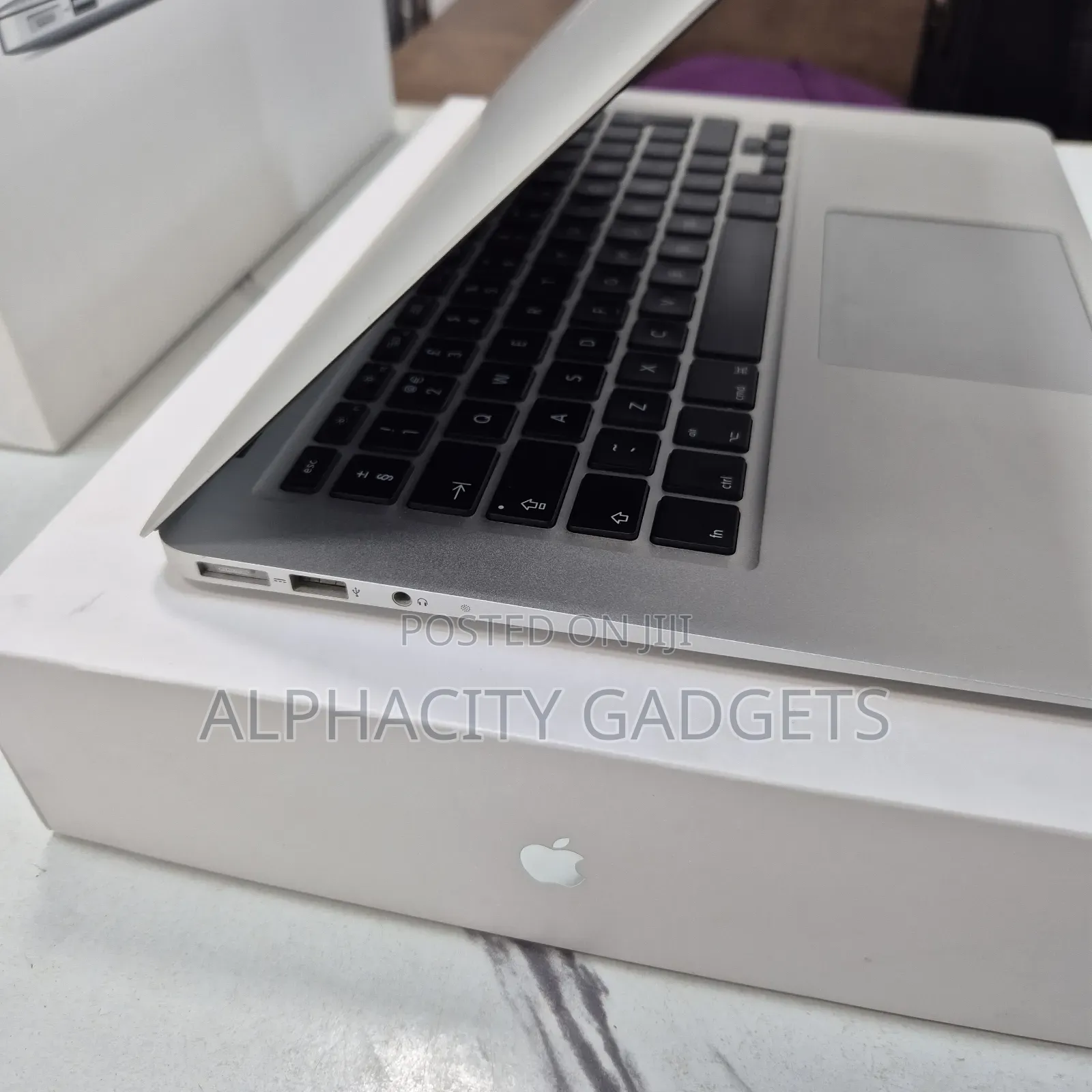 Laptop Apple MacBook Air 2012 4GB Intel Core i5 SSD 128GB