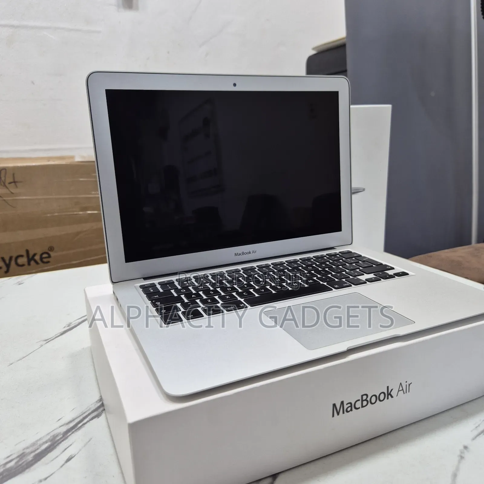 Laptop Apple MacBook Air 2012 4GB Intel Core i5 SSD 128GB