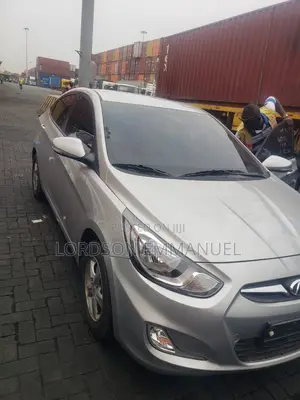 Hyundai Accent SE Sedan 2016 Silver