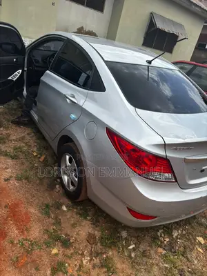 Hyundai Accent SE Sedan 2016 Silver