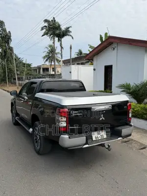 Mitsubishi L200 Double Cab 2.2 4WD 2020 Black