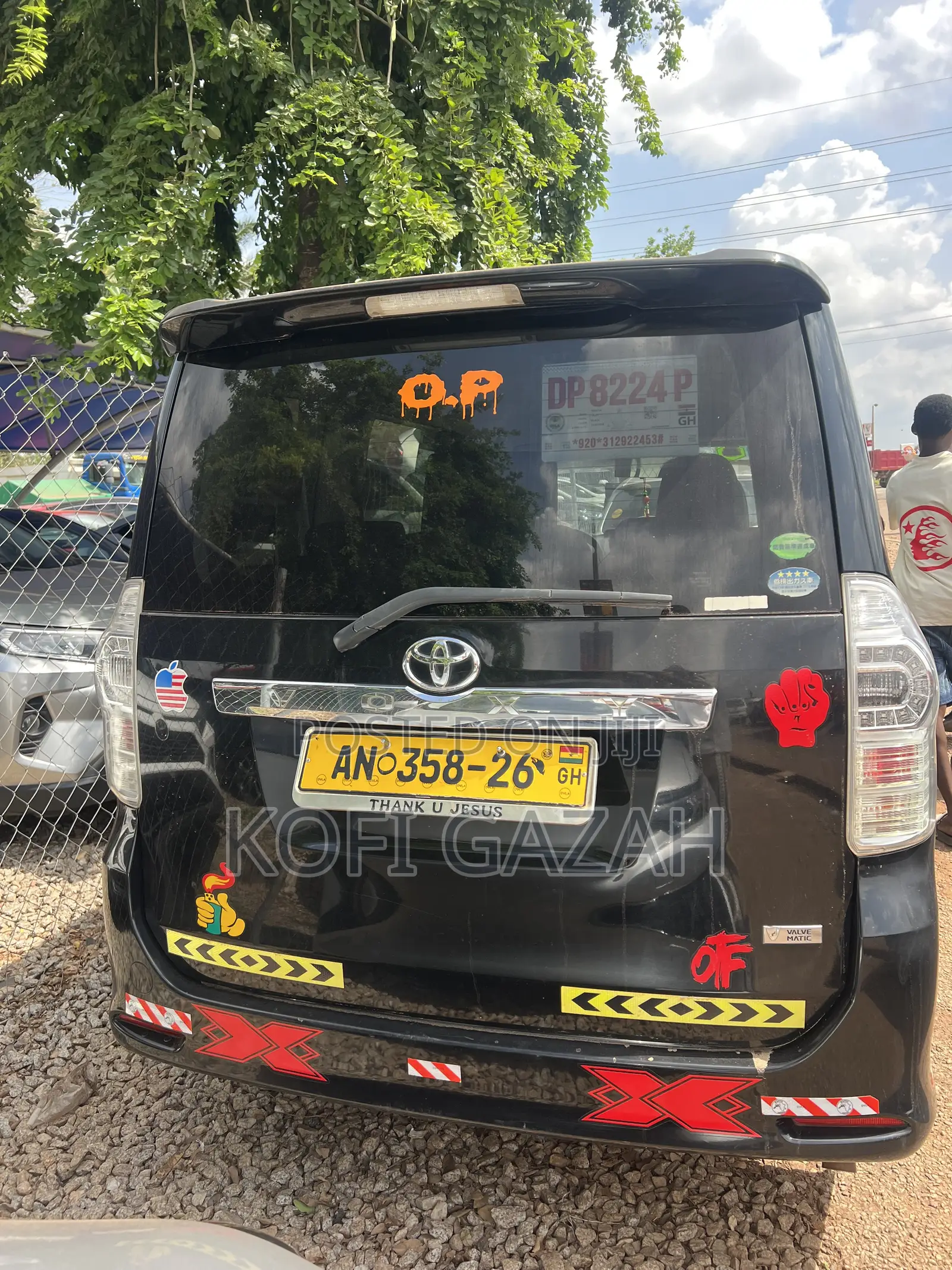 Toyota Voxy 2013 Black