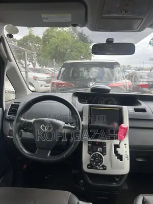 Toyota Voxy 2013 Black