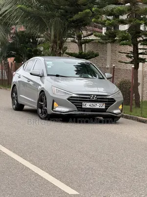 Hyundai Elantra SEL 2020 Green
