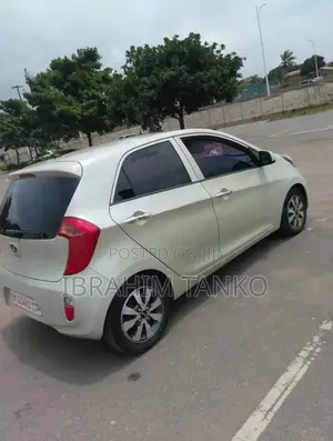 Hyundai Accent 2015 White
