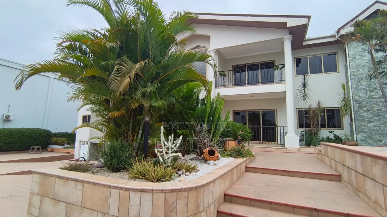 12bdrm Duplex in East Legon, A&C Mall Area for rent