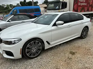 BMW 530i 2020 White