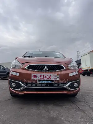 Mitsubishi Mirage SE 2018 Orange