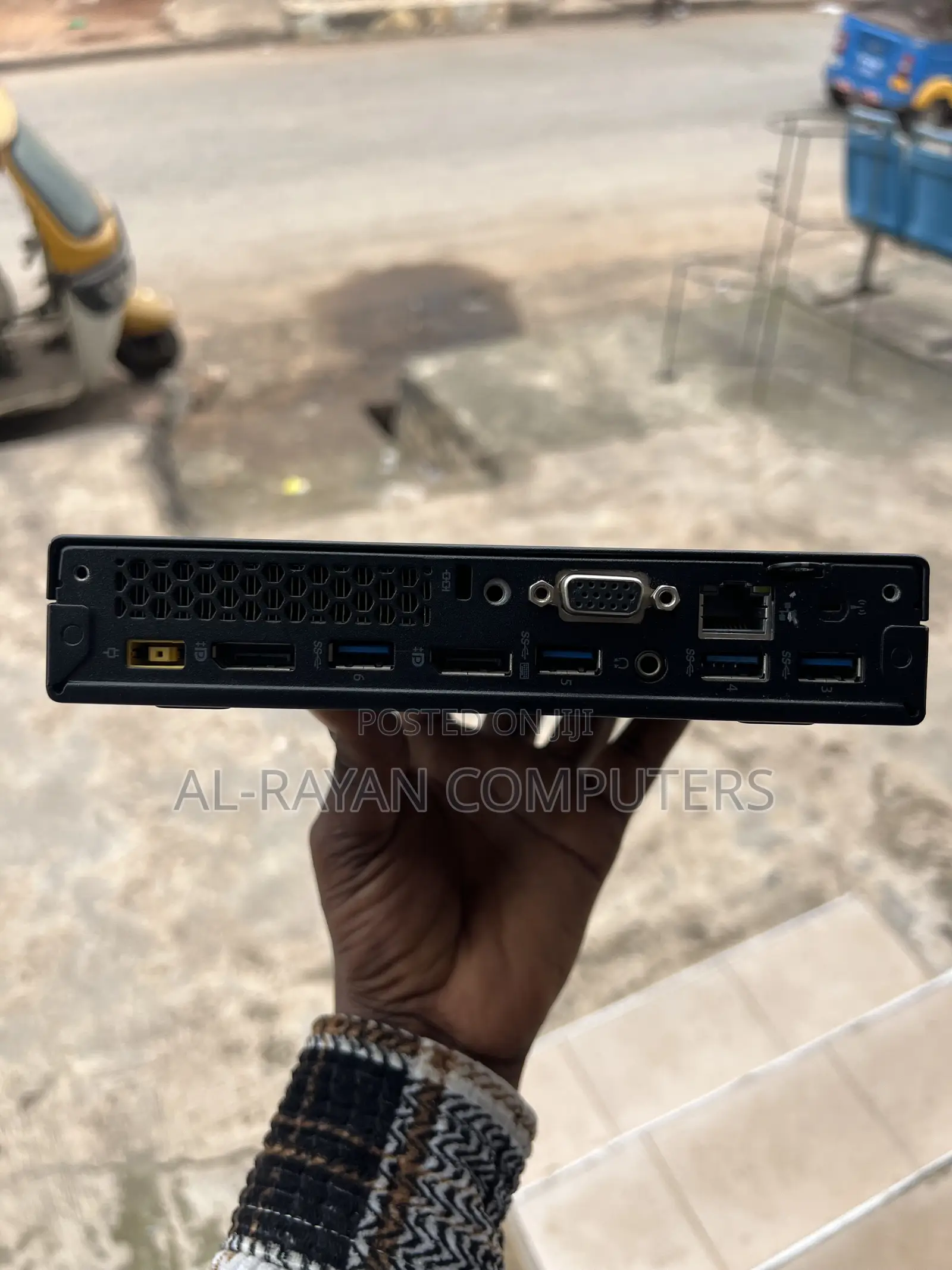 New Lenovo ThinkCentre M700 8GB Intel Core i3 HDD+SSD 500GB