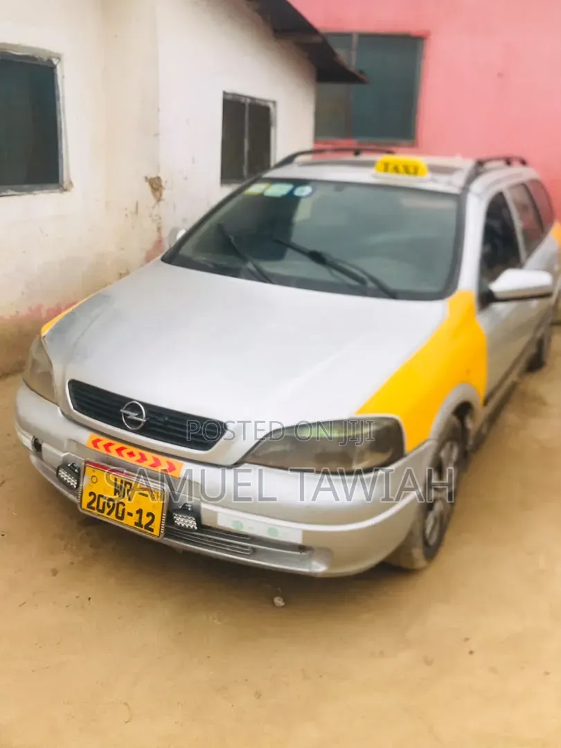 Opel Astra 2008 Silver