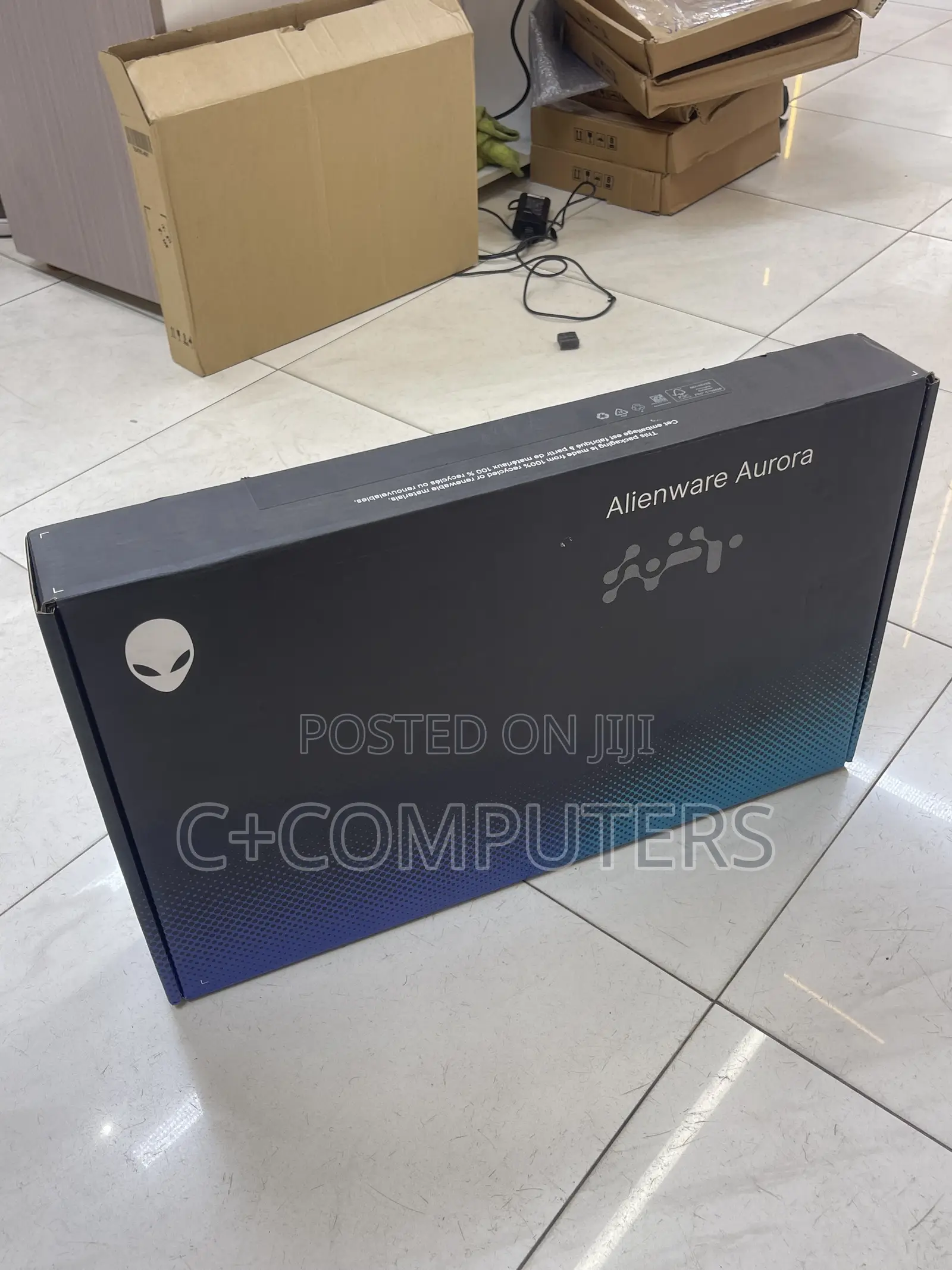 New Laptop Alienware 16 Aurora 16GB Intel Core 7 SSD 1T