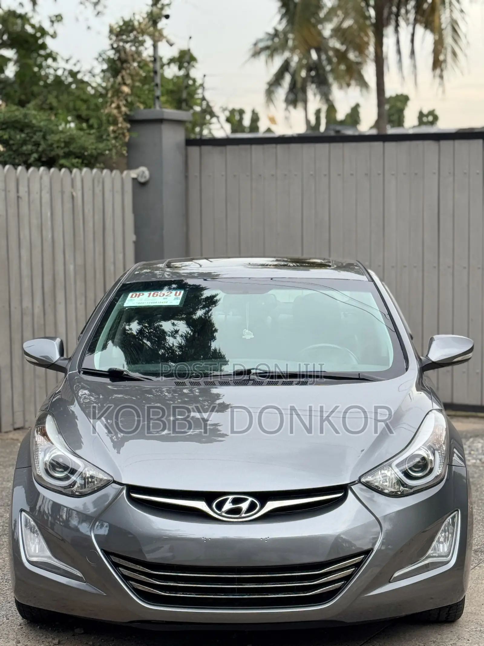 Hyundai Elantra Limited Sedan FWD (1.8L 4cyl 6A) 2016 Gray