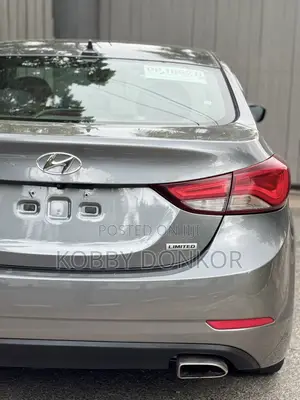 Hyundai Elantra Limited Sedan FWD (1.8L 4cyl 6A) 2016 Gray