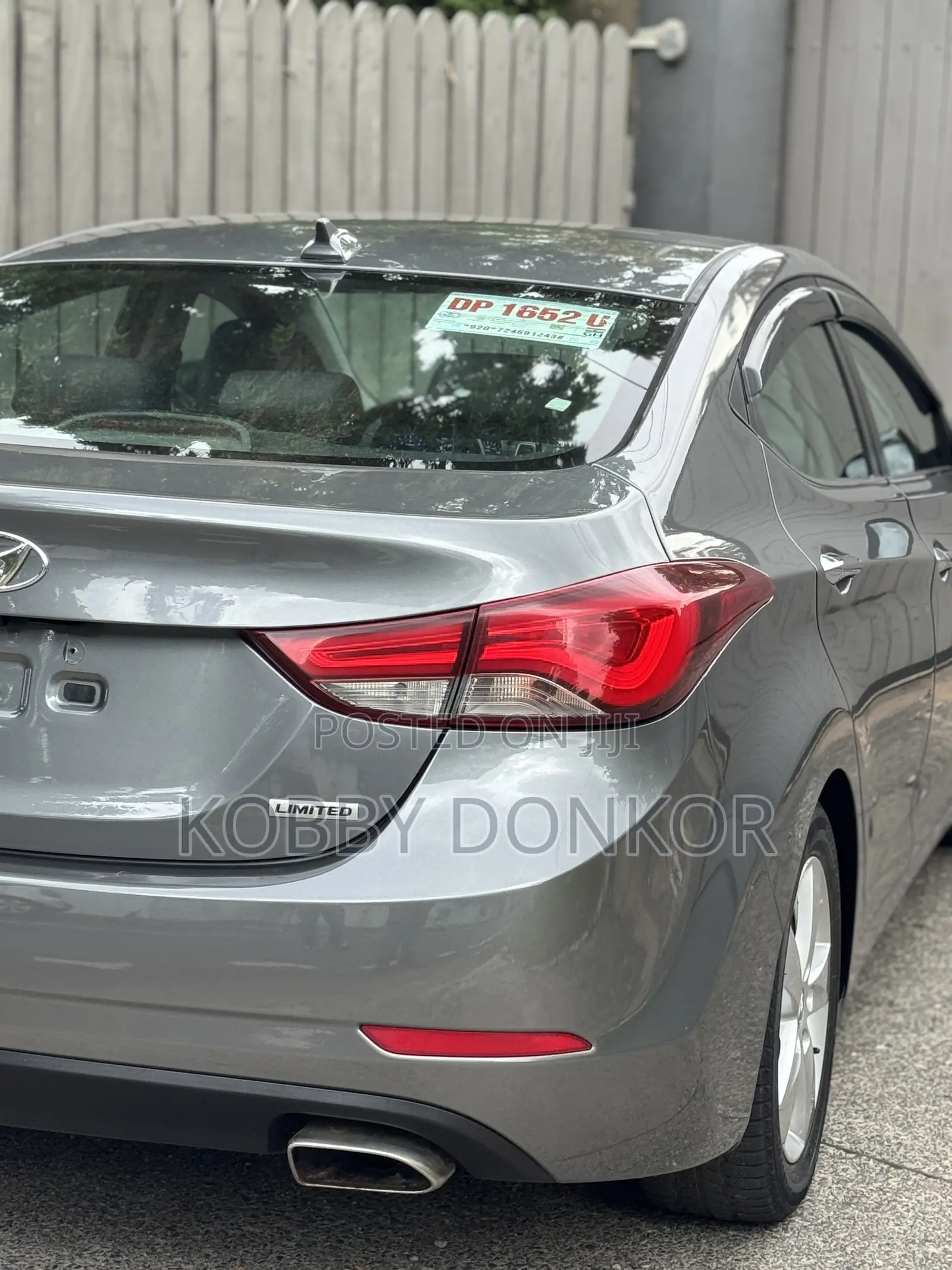 Hyundai Elantra Limited Sedan FWD (1.8L 4cyl 6A) 2016 Gray